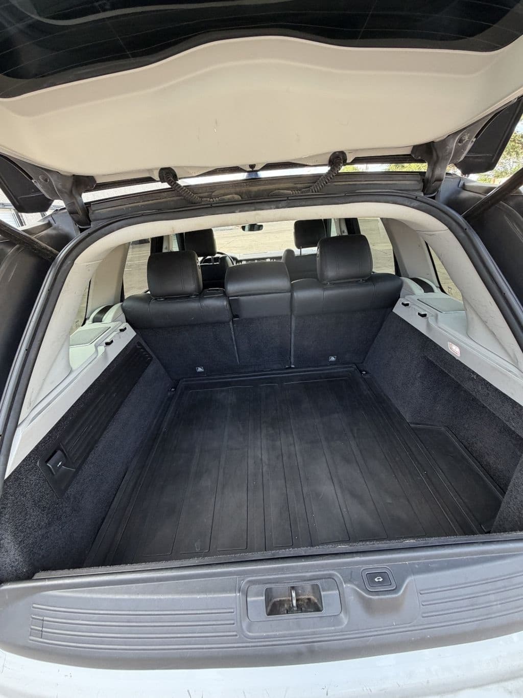 large car