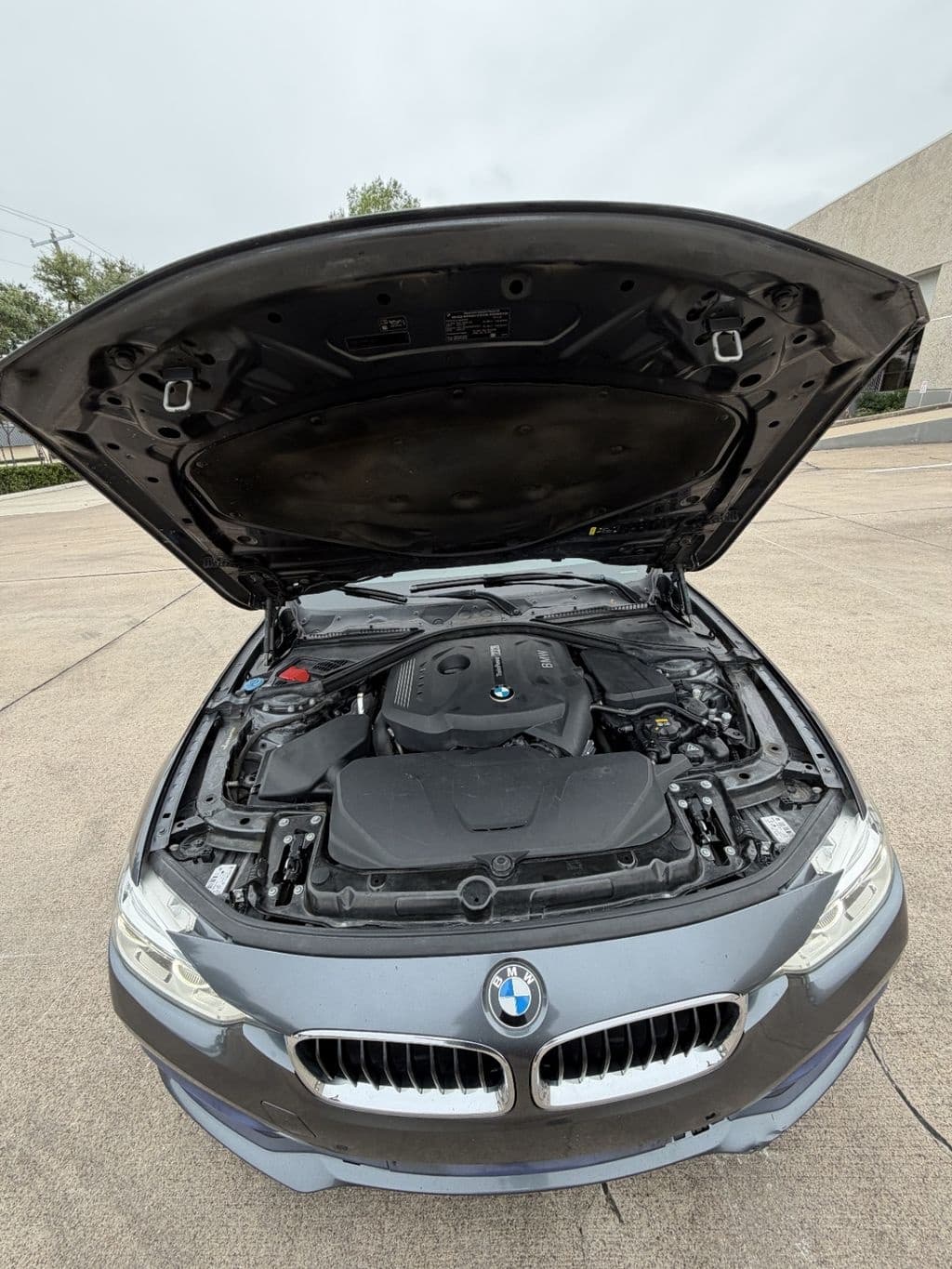 Vehicle photo